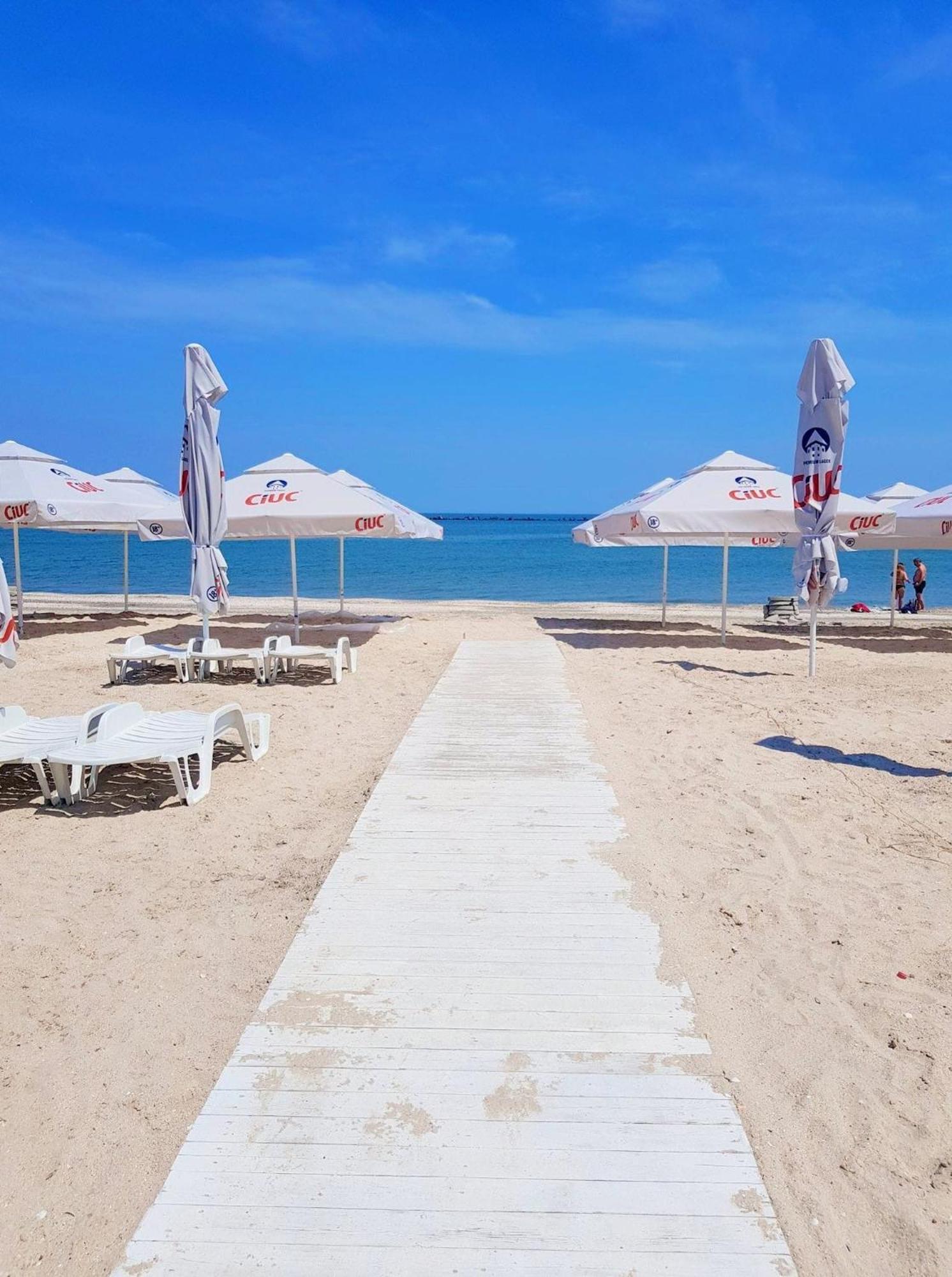 Nick Apartments Mamaia Buitenkant foto