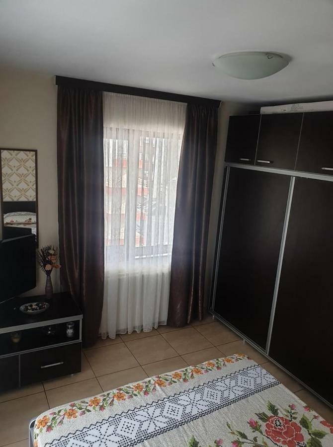 Nick Apartments Mamaia Buitenkant foto